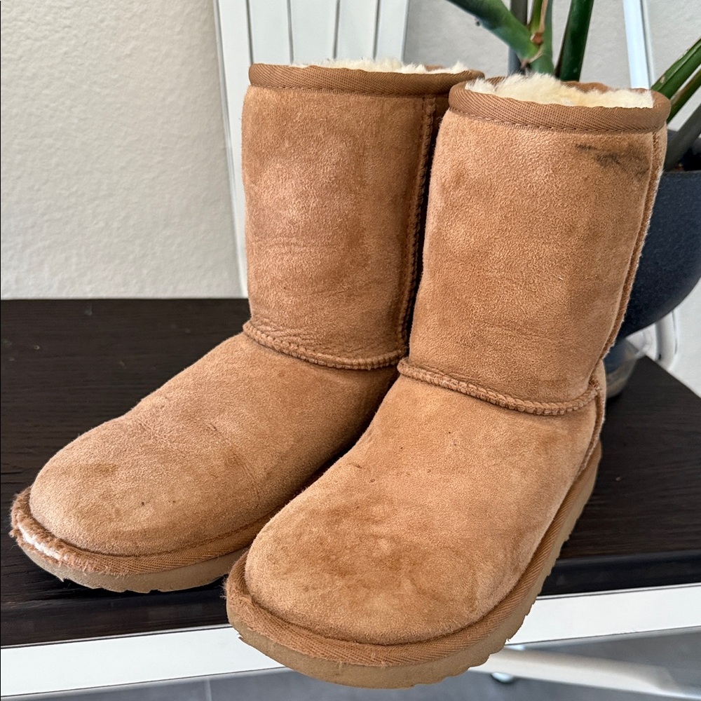 UGG Kids Chestnut Suede Boots